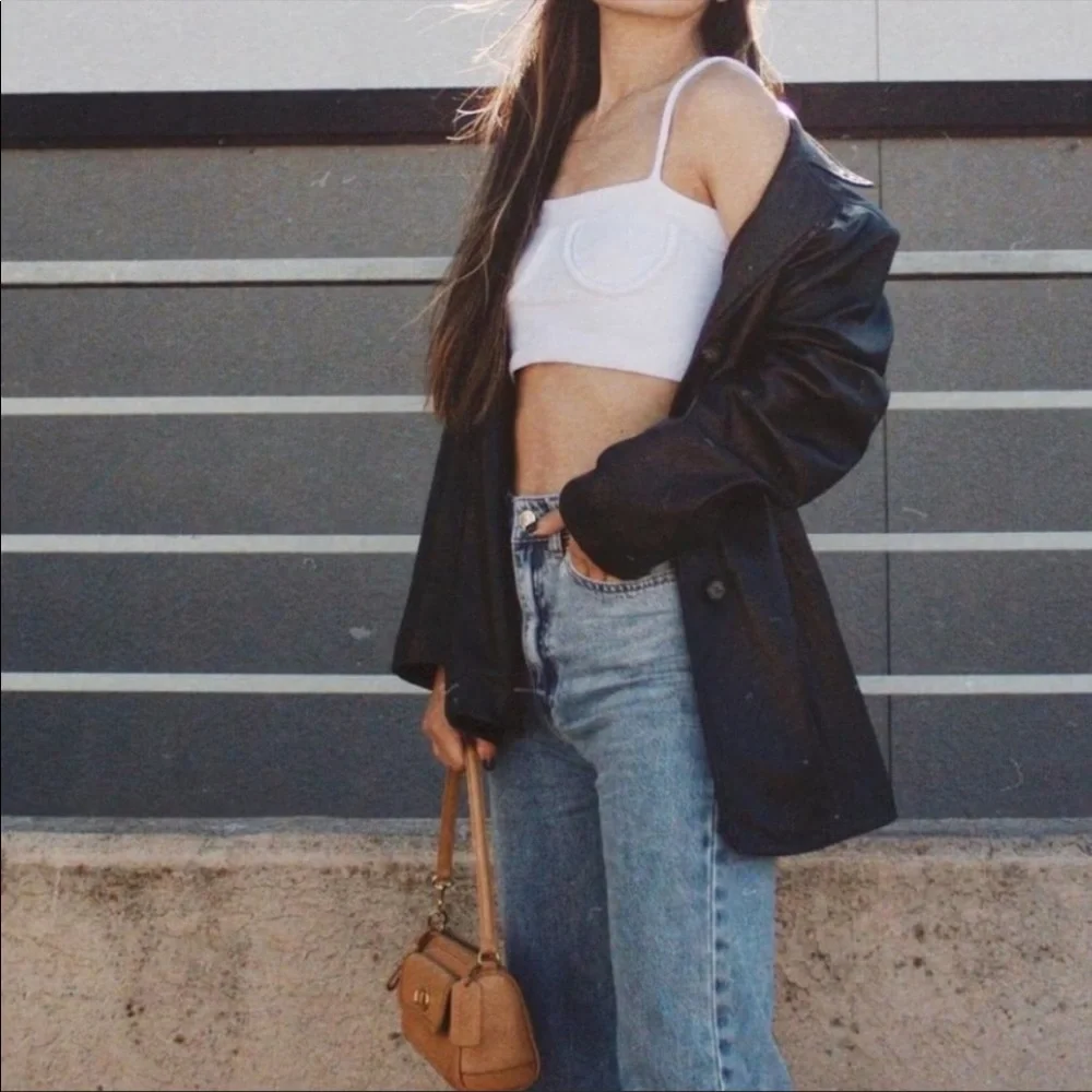 White Ribbed Underbust Outline Top - Picture 3 of 5